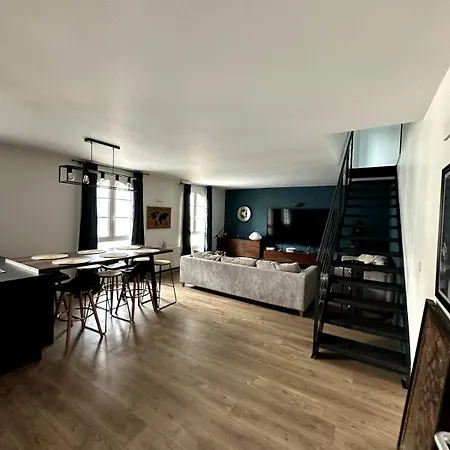 Duplex Luxueux / Privee / Parking Prive *
