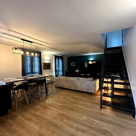 Duplex Luxueux / Privee / Parking Prive Apartmán